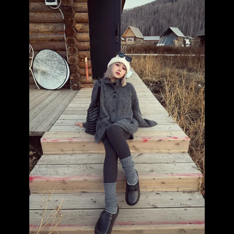 韩系复古高领毛衣开衫外套毛衣女秋冬慵懒新款高级针织针织衫上衣