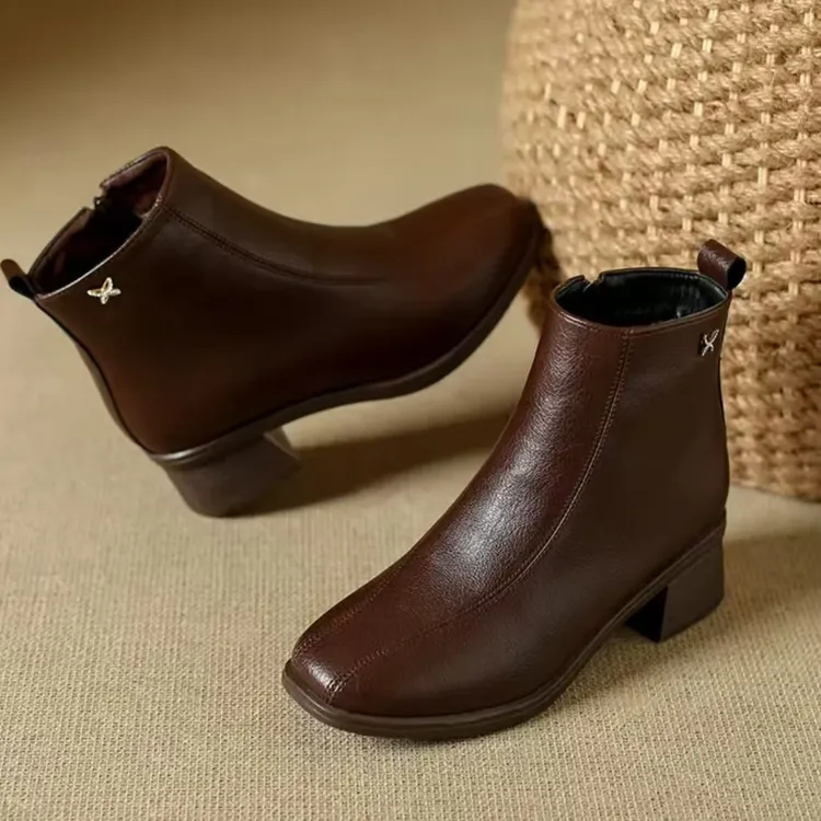 2026新款爆款冬季保暖靴真皮妈妈短靴中年女士加绒加厚靴子1088