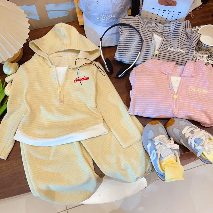 2025秋装新款女童糯米绒套装小女孩休闲运动连帽上衣裤子两件套潮