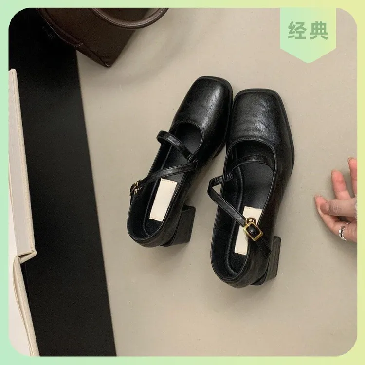英伦女粗跟浅口单鞋鞋子法式玛丽珍方头复古新款女小皮鞋高跟春秋