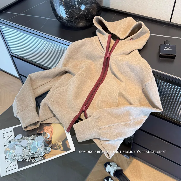 2025新款秋季燕麦色慵懒风连帽拉链卫衣女长袖高级感巨好看的外套