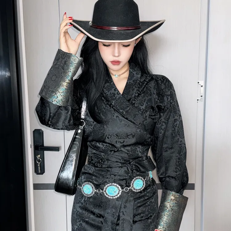 DAHO2025 传统版 秋季新品 仿摹本西藏服