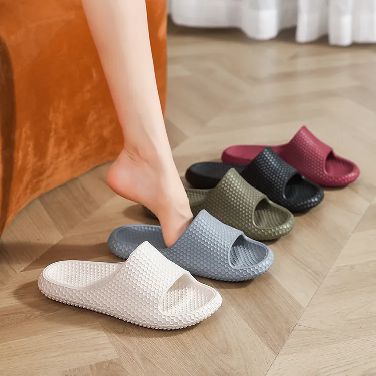 泉极人EVA蜂窝3D感居家浴室凉情侣防滑拖鞋女款2025新款拖鞋家居