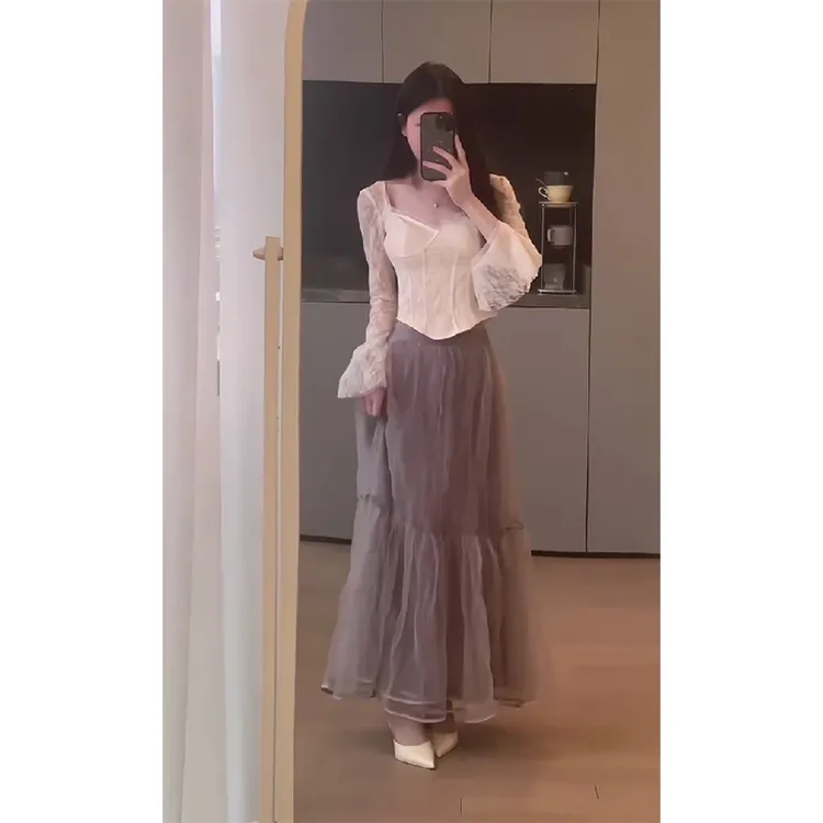 纯欲风性感蕾丝拼接V领长袖上衣女高级感显瘦百搭休闲半身裙套装