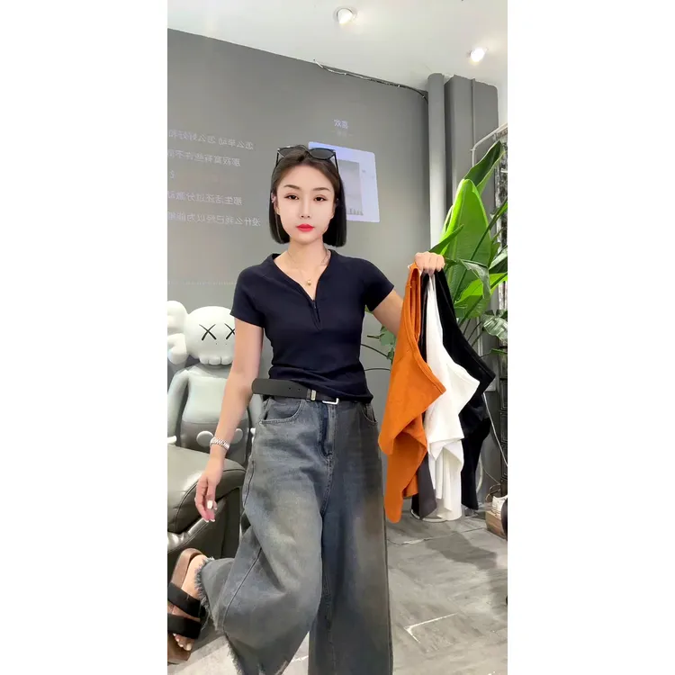 欧货简约洋气时尚拉链V领设计正肩短袖T恤夏季显瘦百搭上衣
