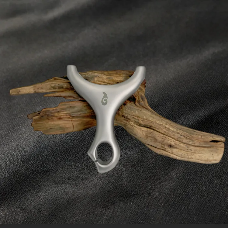 不锈钢哪吒顶卡扁皮卡球精准耐用户外解压玩具弹弓