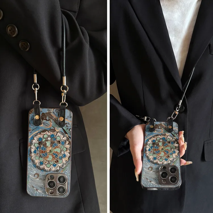 彩色莲花适用iPhone 17pro手机壳个性电镀苹果16promax保护套挂绳