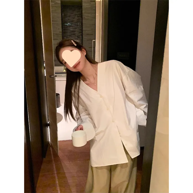 复古高级感休闲衬衫女秋季新款V领宽松长袖气质棕衬衣设计感上衣
