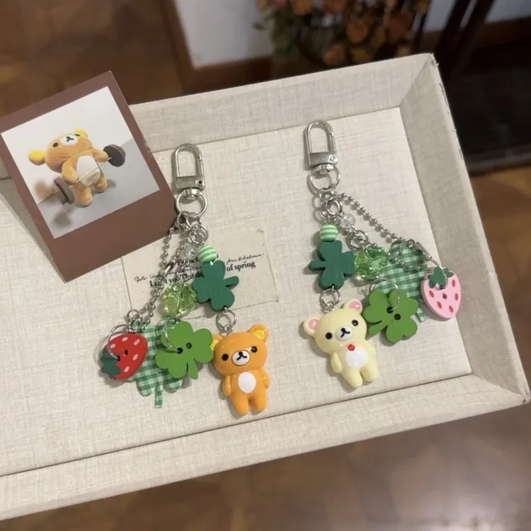 【美美】四叶草轻松熊挂件包包挂饰钥匙扣汽车挂件