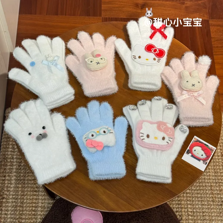 HelloKitty~可爱毛绒手套秋冬闪钻五指分指骑行加厚保暖防寒手套