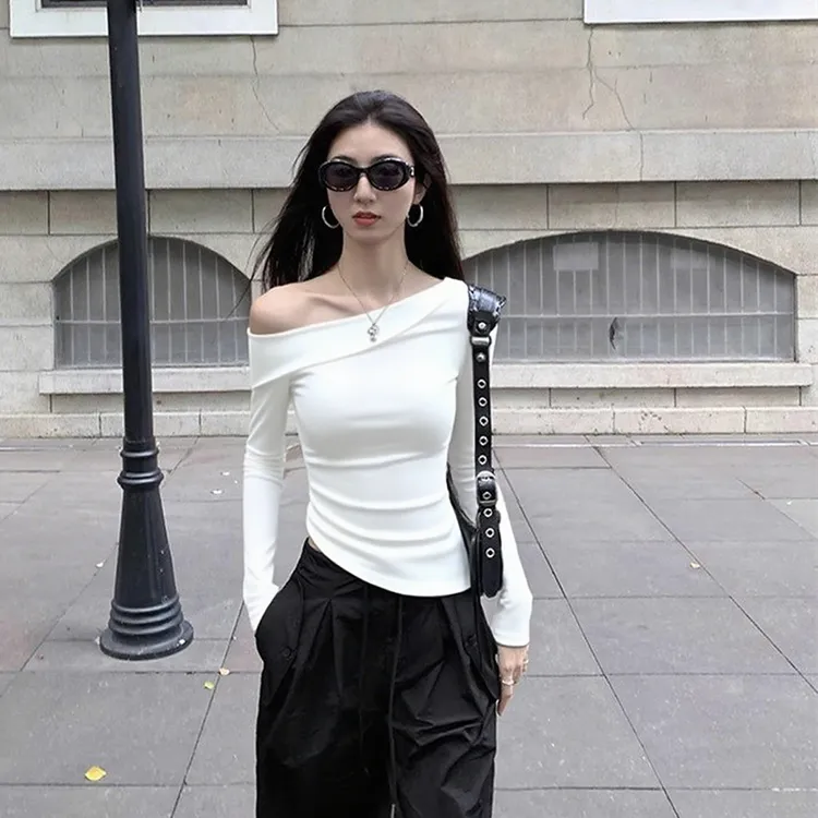性感斜露肩长袖T恤修身不规则设计感小众显瘦气质韩系上衣女