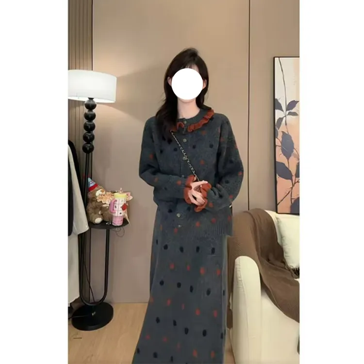 高级感洋气韩系花波点针织开衫女秋冬大码胖mm显瘦减龄巨好看毛衣