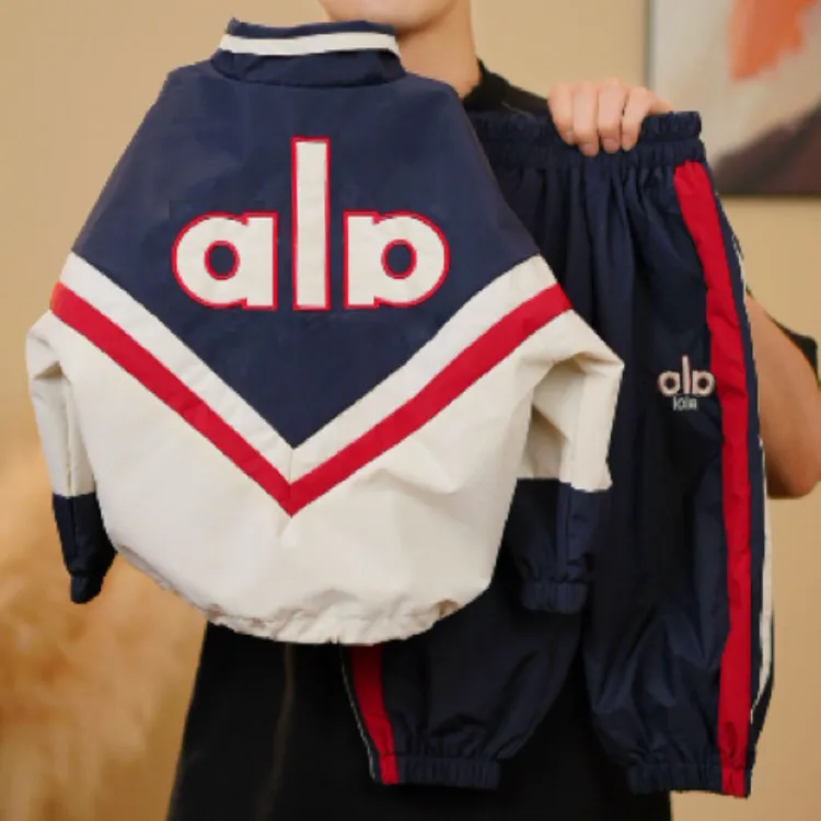 【实体品质】儿童冲锋衣套装新款秋季男女童工装休闲连帽外套夹克