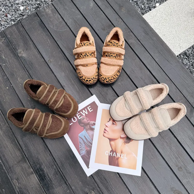 陳umi拼色极简风雪地靴复古港风棉鞋魔术贴棉靴/毛靴秋