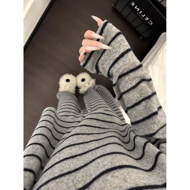 带胸垫小众韩版保暖德绒睡衣女秋冬套头高级感条纹家居服加厚套装