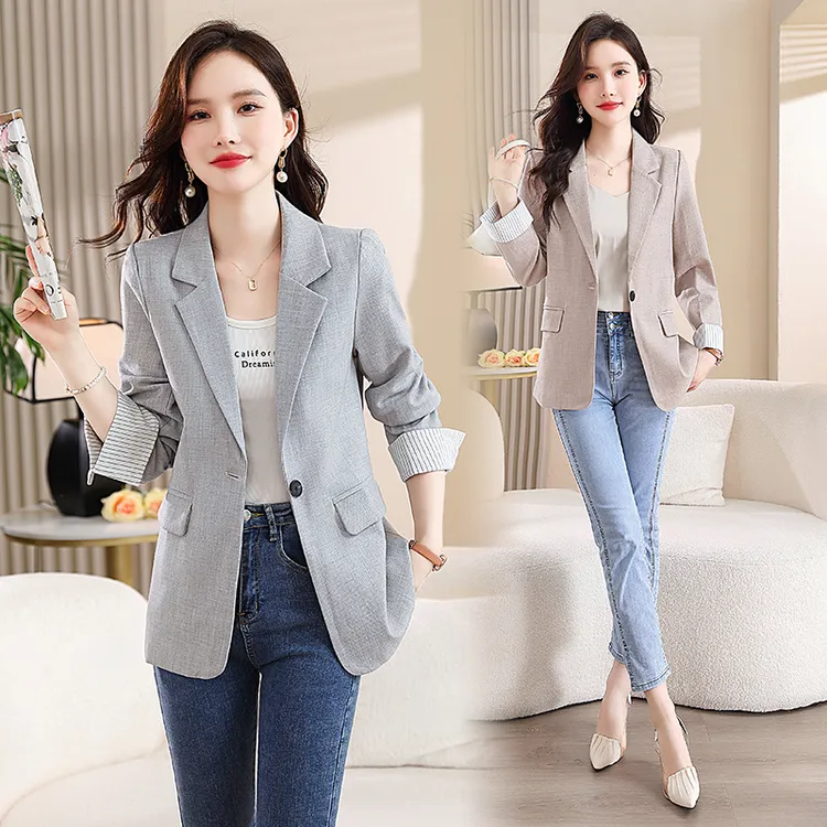 灰色西装外套女高级感条纹袖春秋新款宽松休闲小个子大码小西服