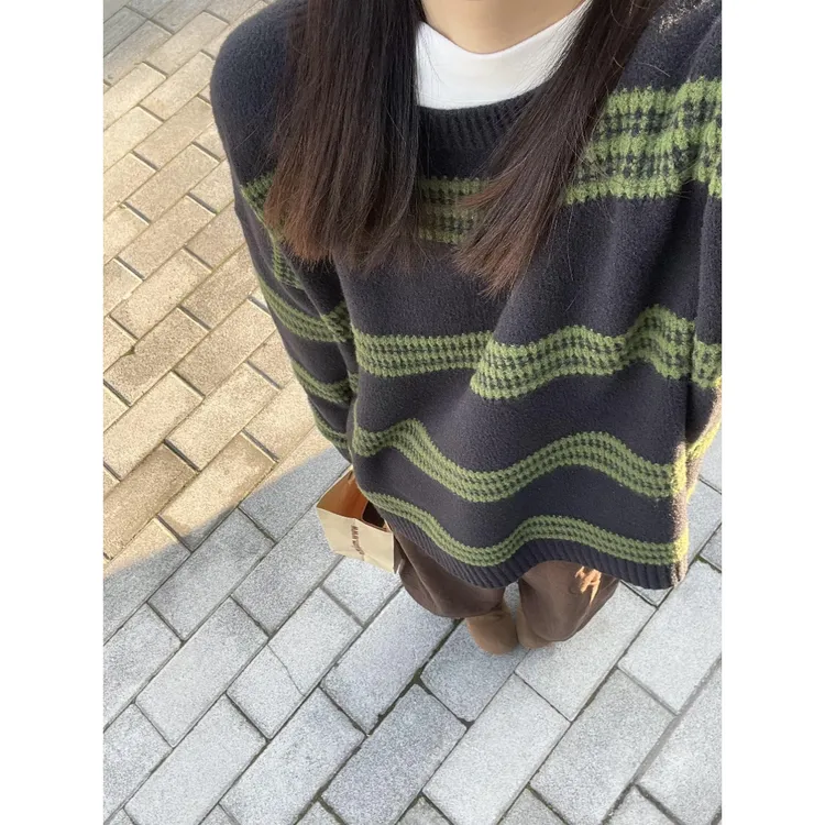 韩系黑色绿条纹圆领套头毛衣女秋冬软糯宽松高级感慵懒风针织上衣
