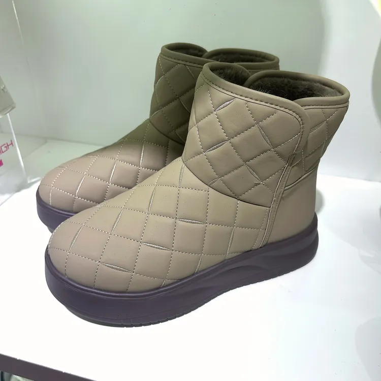 701539775皮面雪地靴2025秋冬新款加厚保暖棉靴