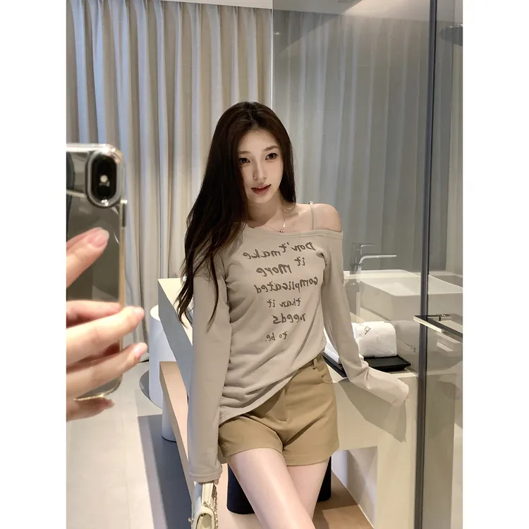 【QIUROUYAO邱肉瑶】午后暖意轻抚于身*慵懒精致sense斜肩T