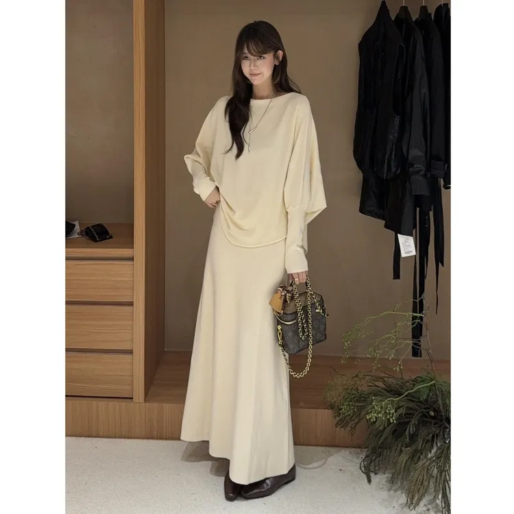 慵懒风设计感小众宽松针织衫套装秋季新款显瘦纯色半身长裙两件套