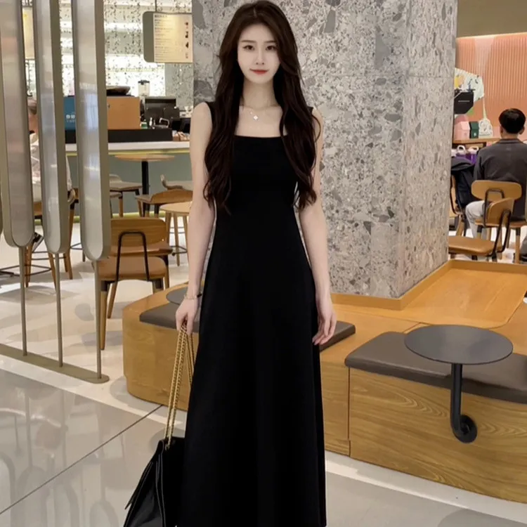 法式高级感无袖吊带连衣裙子女夏季2024新款老钱风松弛感女装贵气
