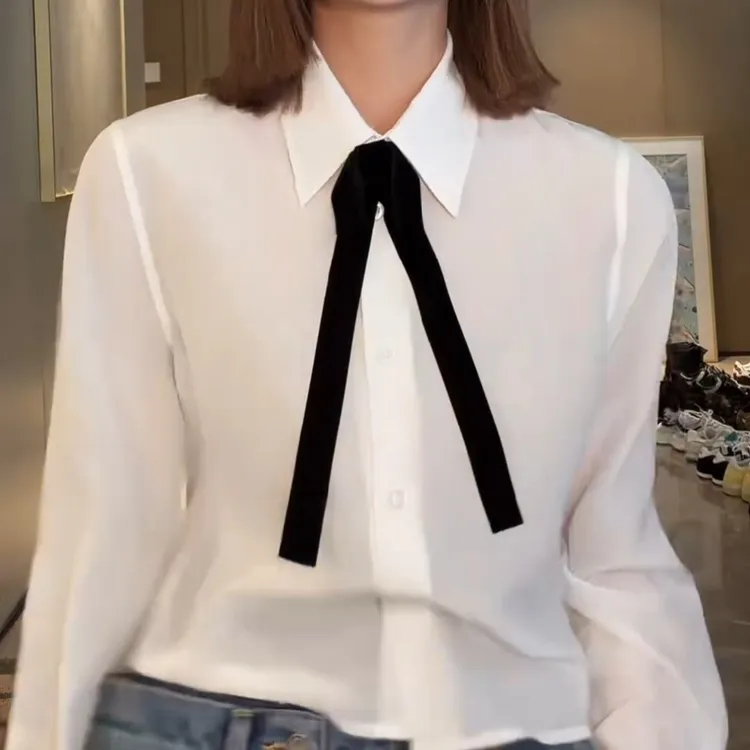 经典百搭通勤蝴蝶结百搭时尚显瘦气质衬衫LK2509252