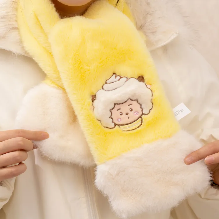 喜羊羊与灰太狼毛绒围巾可爱卡通动漫周边秋冬季围脖圣诞节礼物女
