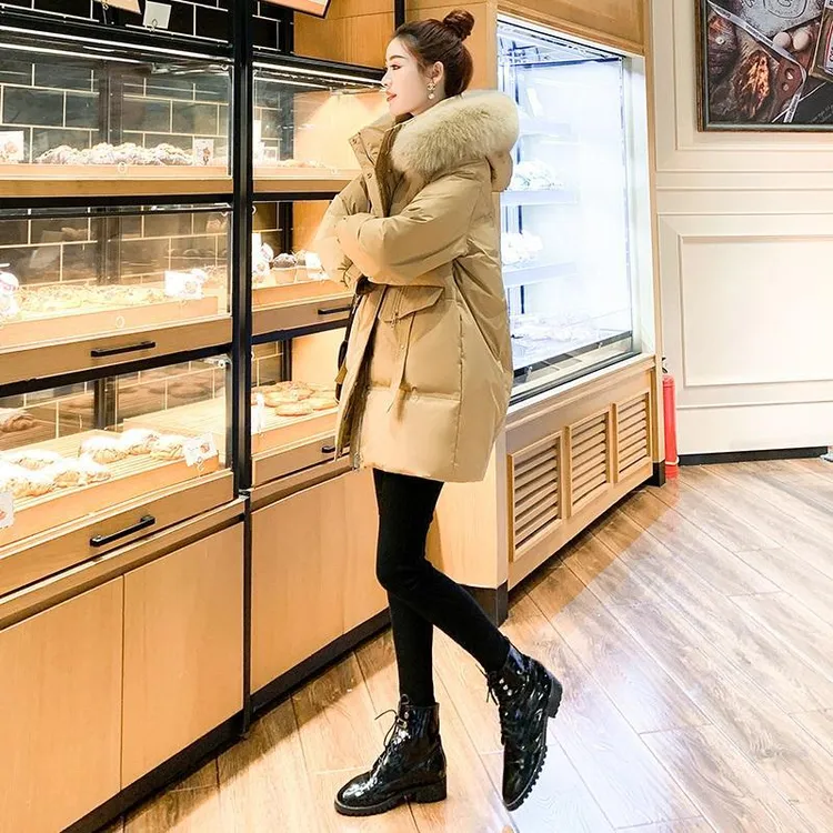 女冬季2025新款设计感毛领小个子加厚外套中长款宽松舒适时尚棉服