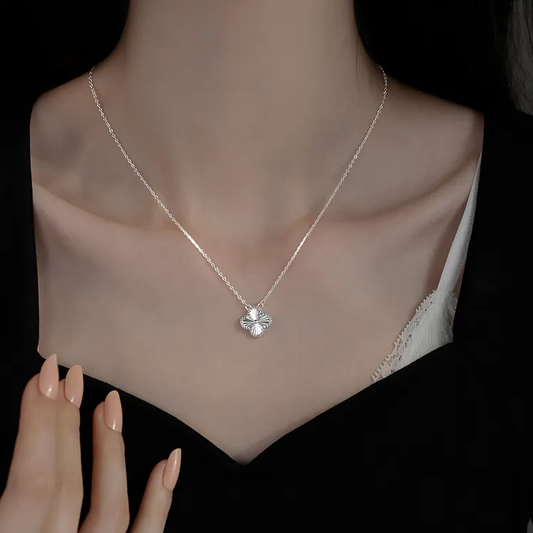 坠链均足银 999足银双面四叶草项链气质时尚百搭经典清新锁骨链