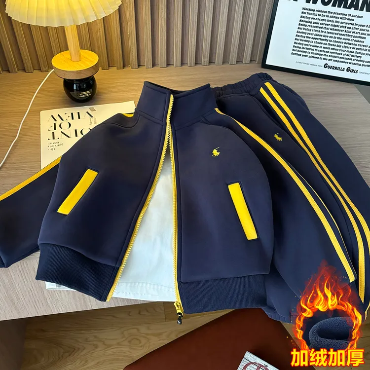 儿童加绒运动套装秋冬款2025新款男童一体绒保暖拉链卫衣长裤童装