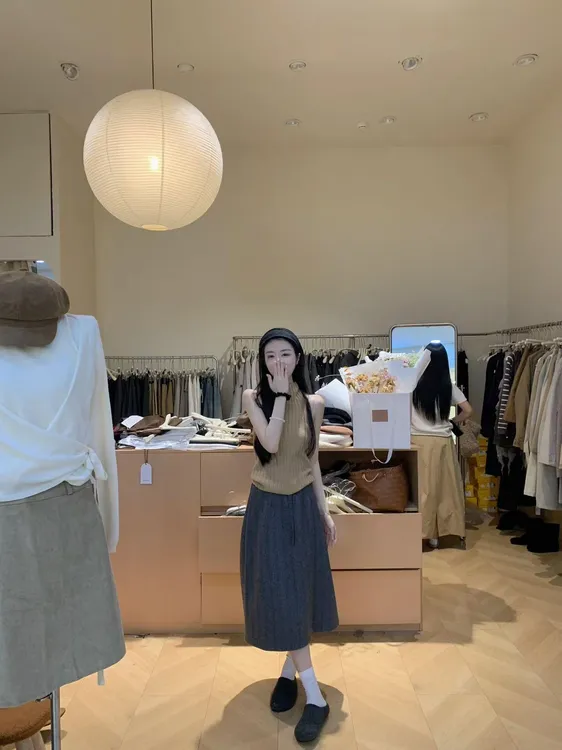 2025秋季新款挂脖高领坑条针织背心女修身显瘦无袖上衣百搭半身裙