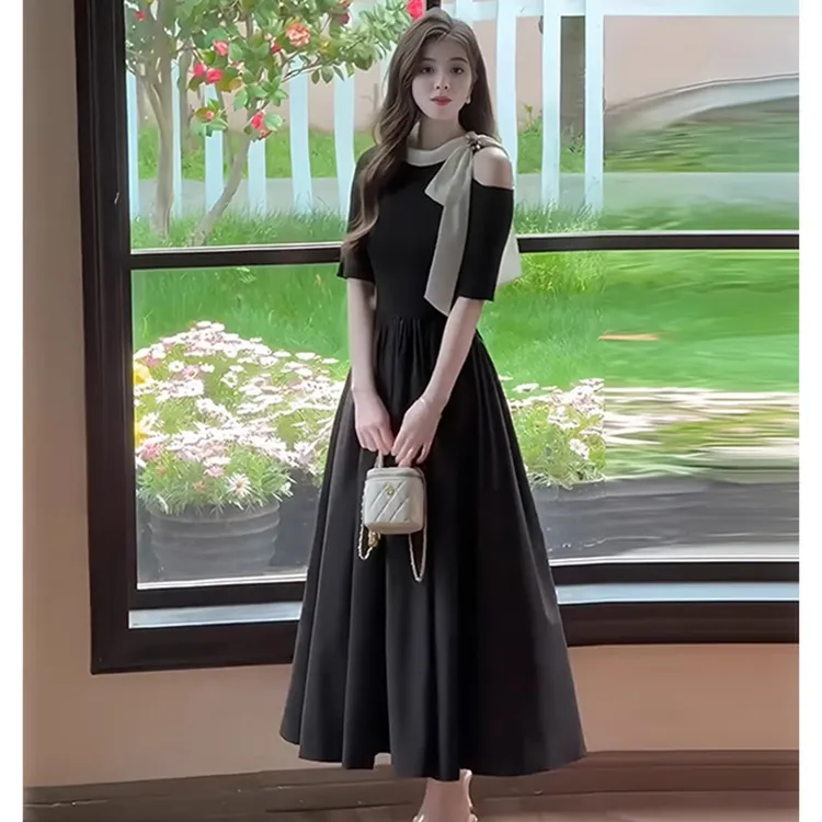 显瘦赫本风小众时尚设计感收腰夏季黑色拼接假两件方领小黑裙黑色
