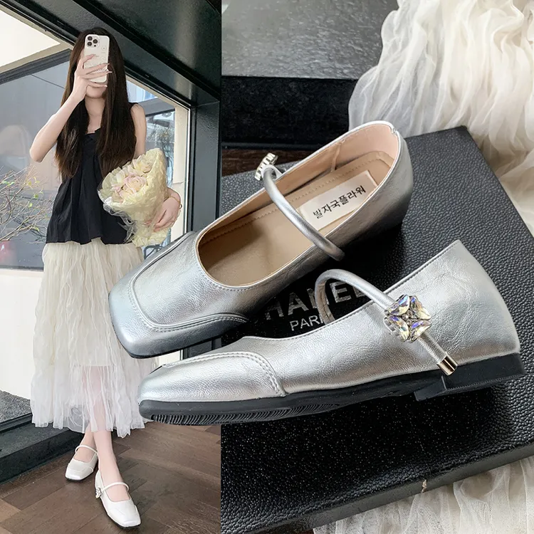 玛丽珍单鞋女2025年夏季新款内增高百搭小众鞋子小个子女生小皮鞋