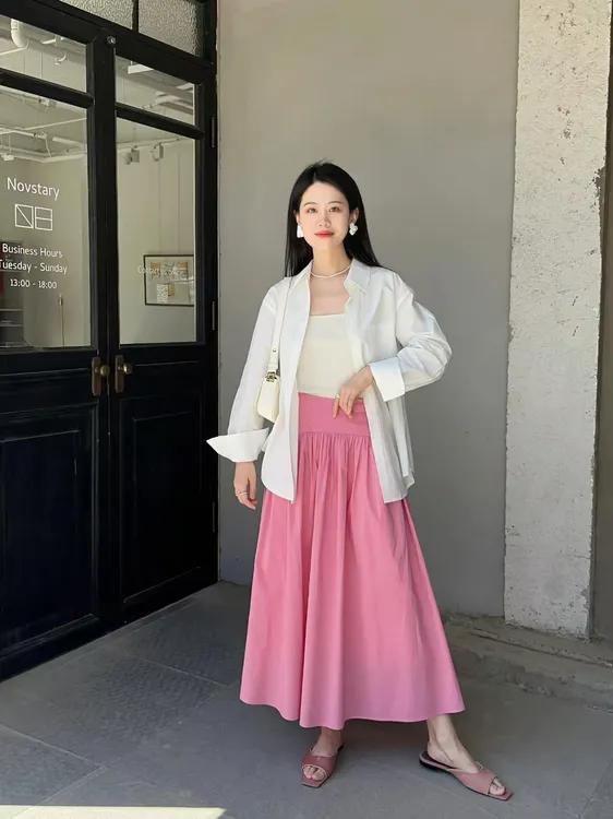【浪漫宣言】新款2025韩早春时尚白色衬衫吊带粉色长款半裙超值套装