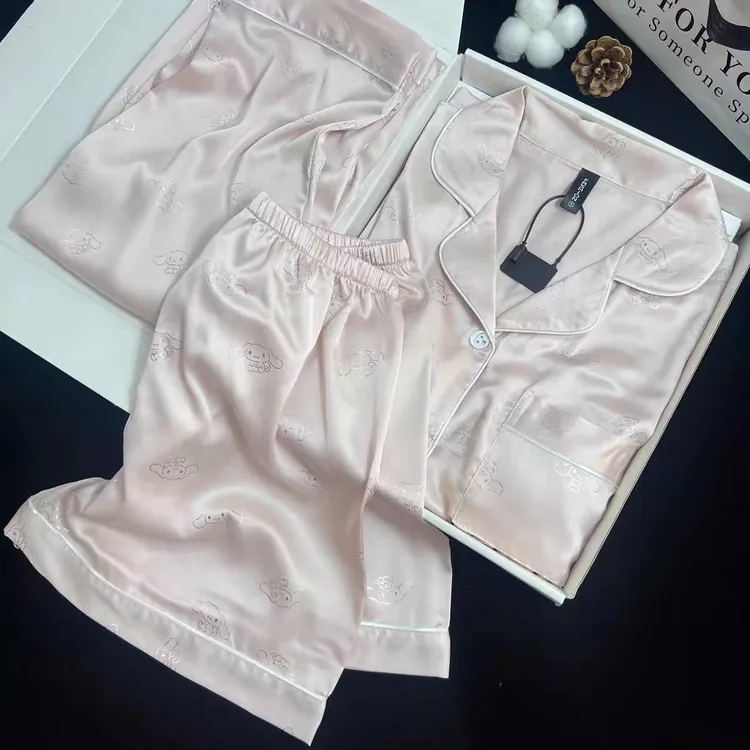 2025新爆女款夏季轻奢烫银玉桂狗冰雪丝三件套装家居服睡衣带胸垫