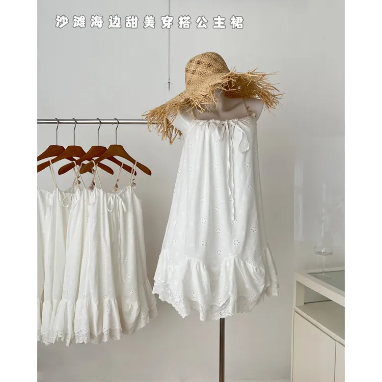 Barb Chill度假风吊带连衣裙女开春新款沙滩海边甜美穿搭公主裙