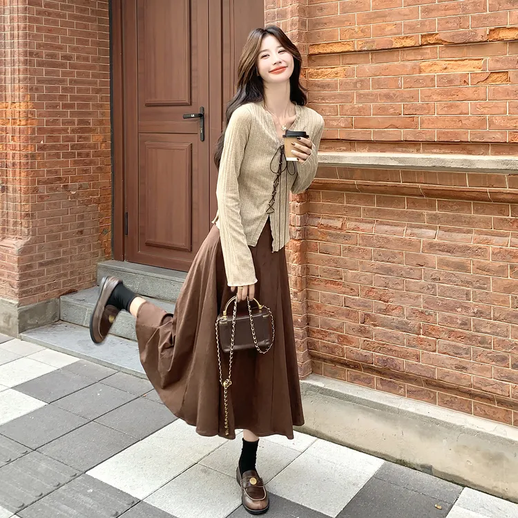 韩系复古气质套装裙女秋季新款温柔风系带V领针织衫半身裙两件套