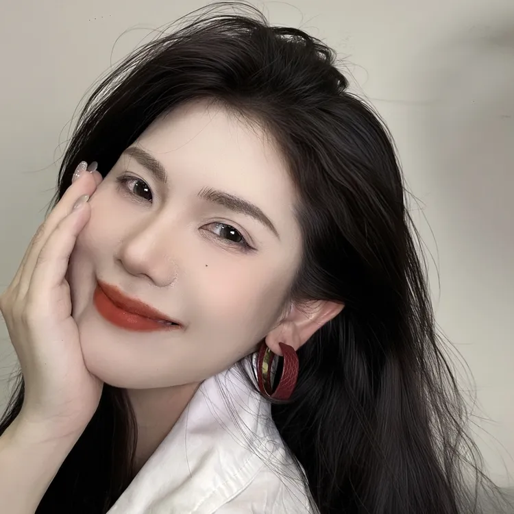 合金皮质耳饰 安可拉红皮革耳圈鳄鱼皮纹路复古耳圈气质百搭耳饰