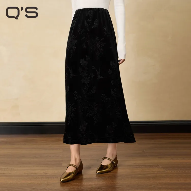 秸熙冬季新款复古轻国风丝绒半身裙高级感暗纹烧花A摆裙4DX411