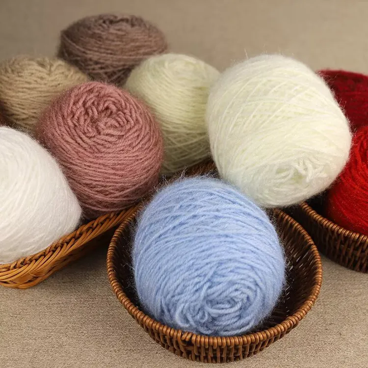 3两大团松鼠绒毛线粗线手工编织帽子围巾围巾手工编织毛衣