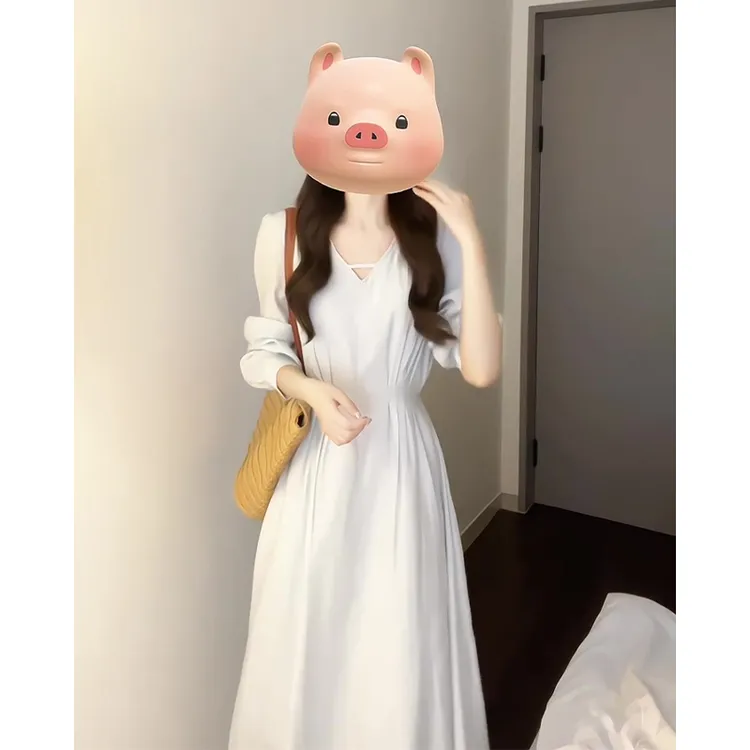 连衣裙女2025秋季新款女法式气质V领薄款收腰显瘦中长款长袖裙子