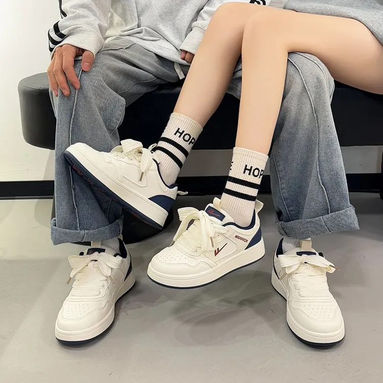 回力男女同款情侣小白鞋2025秋冬新款加绒休闲鞋学生增高厚底板鞋