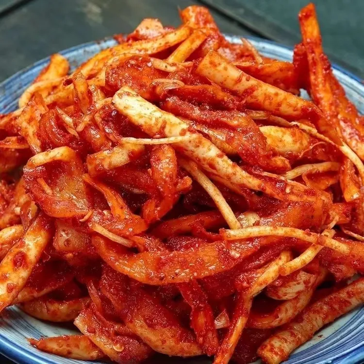 云南保山特产腌萝卜条香辣脆嫩爽口下饭