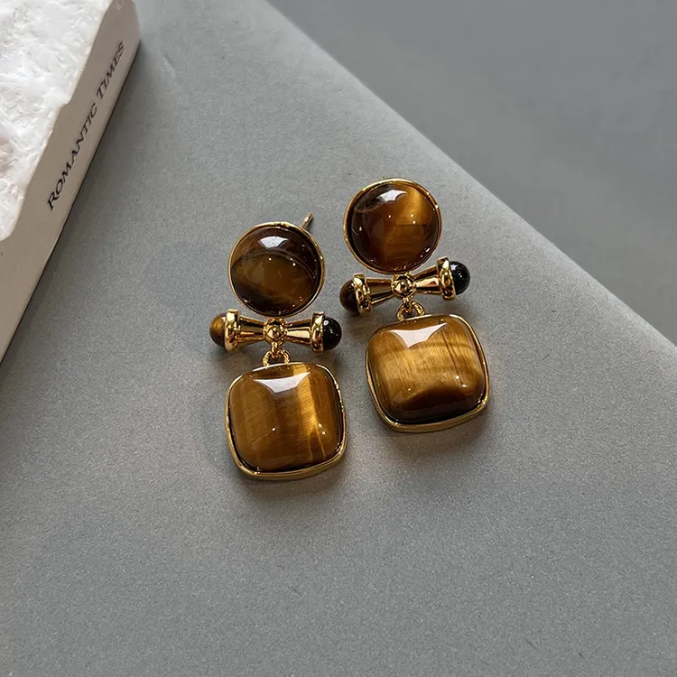 铜合金树脂耳饰 中古天然虎眼石耳坠复古轻奢气质几何高级感耳饰