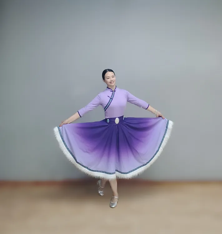 新款藏族舞蹈服广场舞表演服学生艺考班级练习紫色短款套装演出服