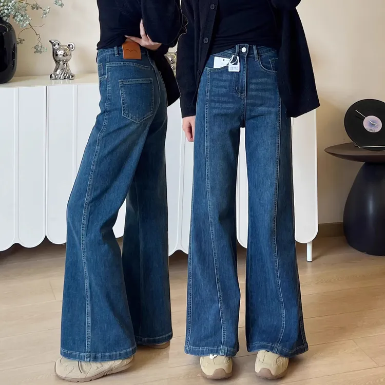 大码直筒微喇牛仔裤女2025秋季新款胖mm百搭高腰显瘦窄版喇叭裤子