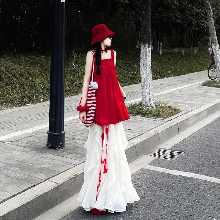 韩系多巴胺穿搭一整套减龄无袖吊带背心搭配设计感半身裙两件套装