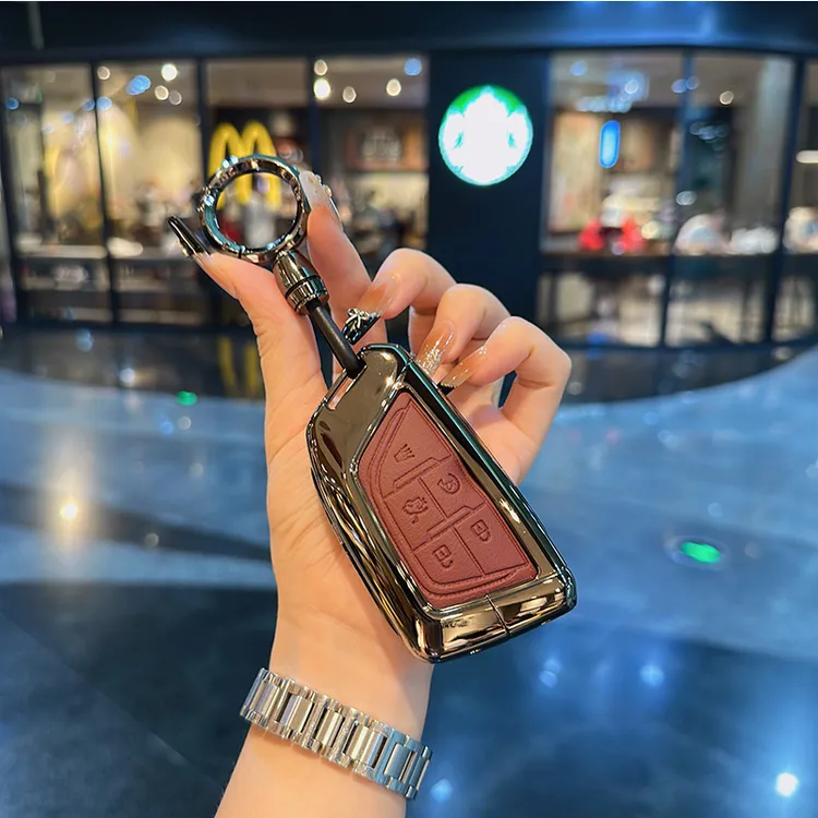 适用凯迪拉克xt5钥匙套ct5/ct4/ct6/xt4/gt4车高档金属皮革扣壳