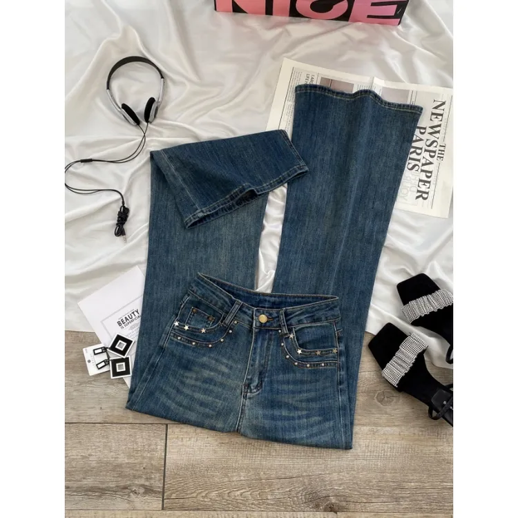 美式烫钻不贴腿微喇牛仔裤女2025冬季新款显瘦高级感拖地直筒长裤