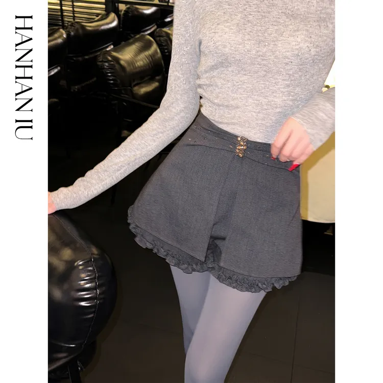 韩韩IU【黑胶旋律】时尚精致优雅百搭含羊毛修身显瘦假两件A字短裤